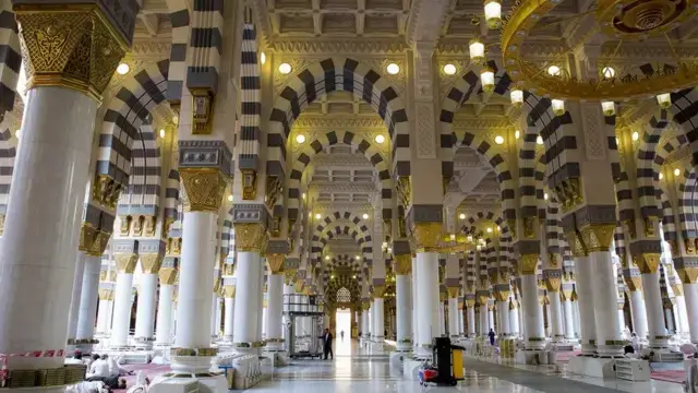doa masuk masjid nabawi
